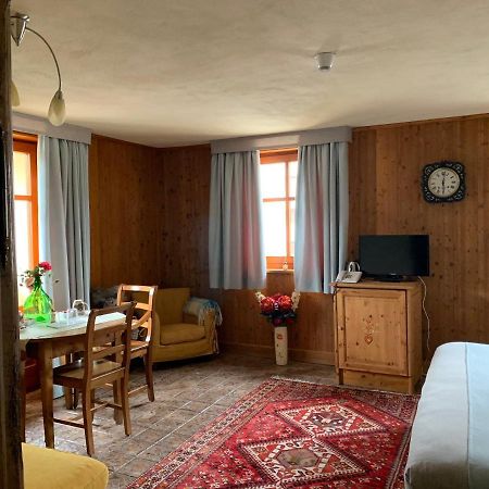 Hotel Lyshaus Гресоне Сен Жан Екстериор снимка