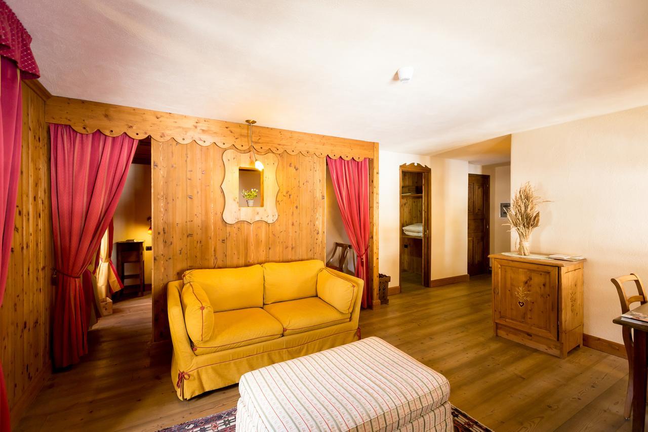 Hotel Lyshaus Гресоне Сен Жан Екстериор снимка