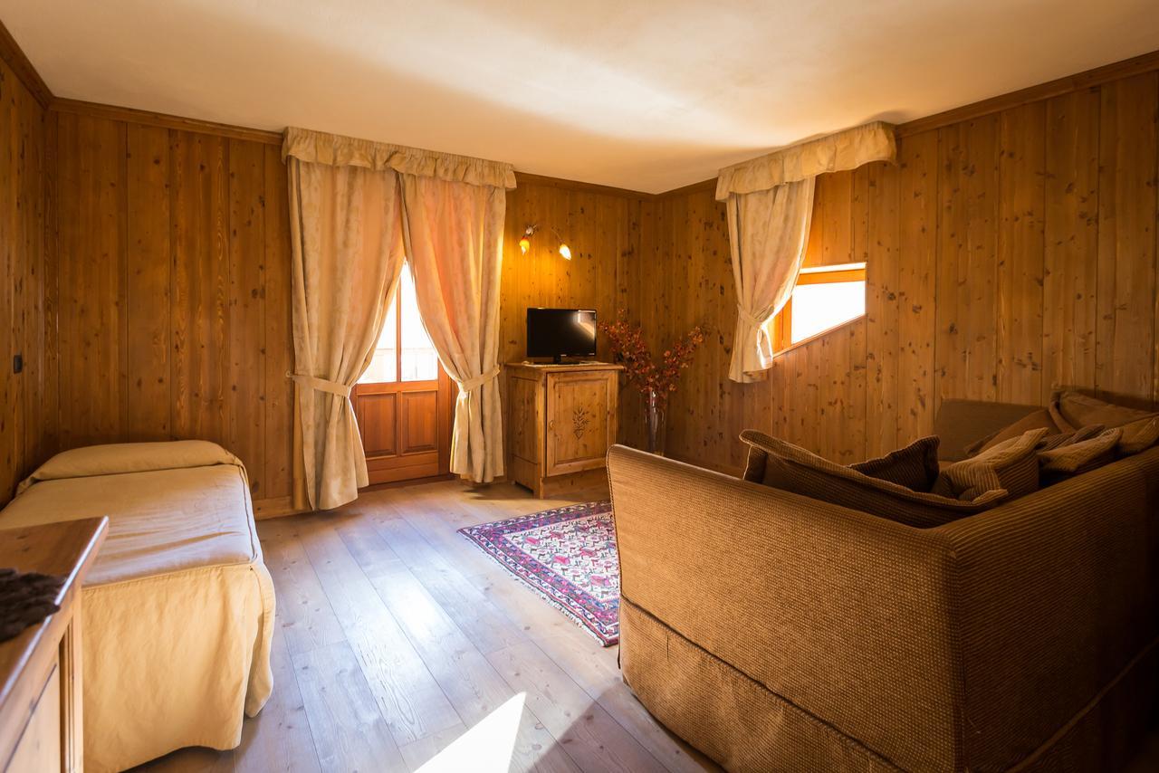 Hotel Lyshaus Гресоне Сен Жан Екстериор снимка