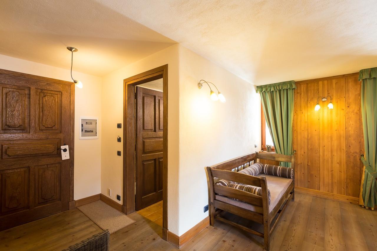 Hotel Lyshaus Гресоне Сен Жан Стая снимка