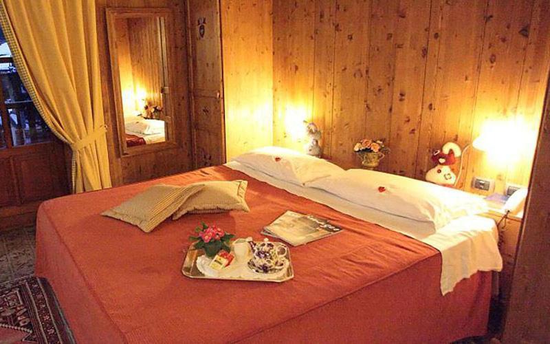 Hotel Lyshaus Гресоне Сен Жан Екстериор снимка