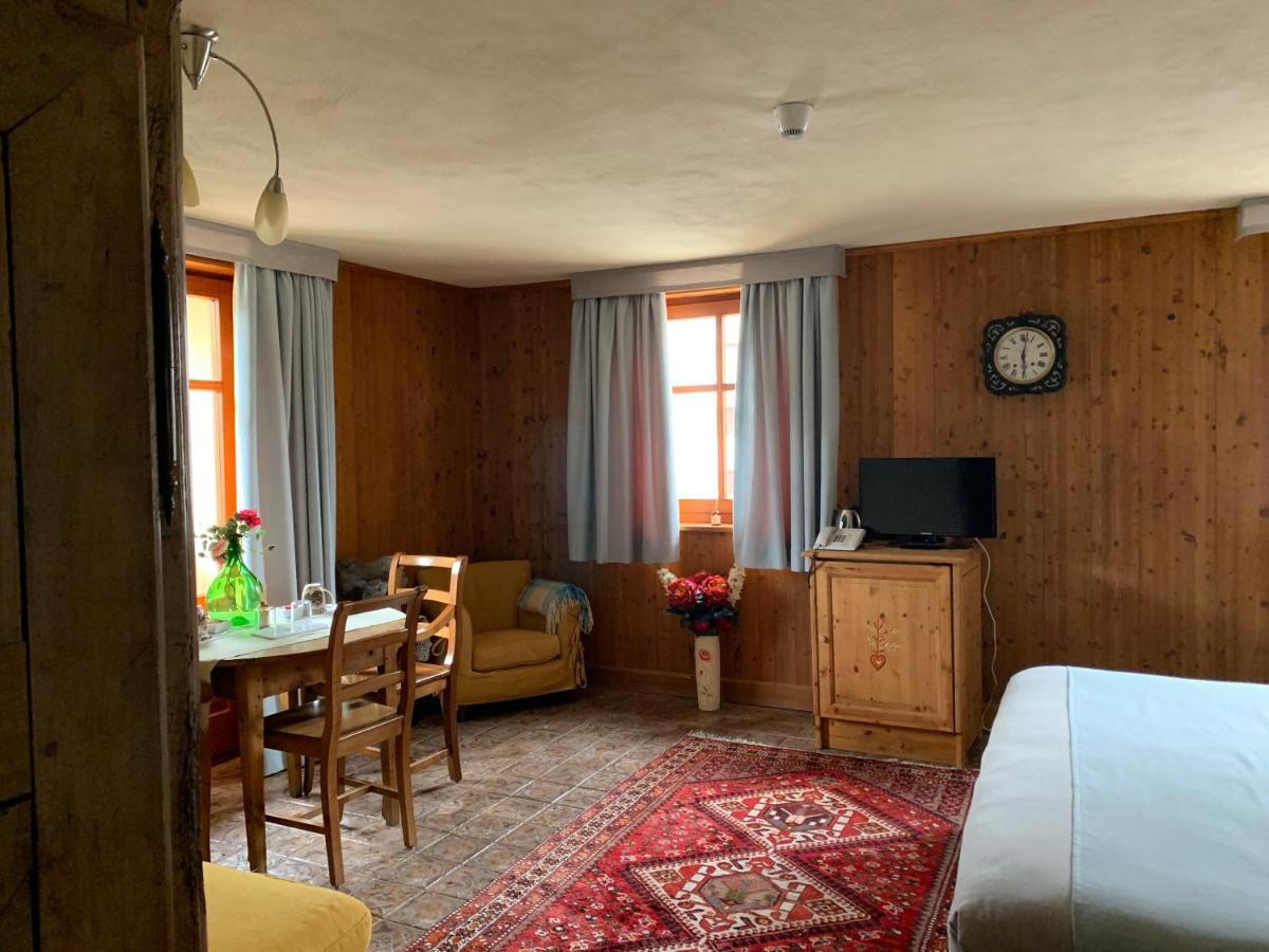 Hotel Lyshaus Гресоне Сен Жан Екстериор снимка